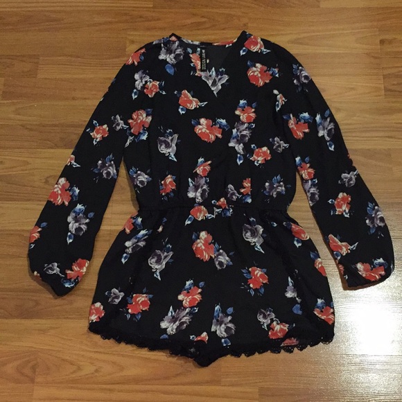 Design Lab Lord & Taylor Pants - Design Lab Lord & Taylor Floral Romper